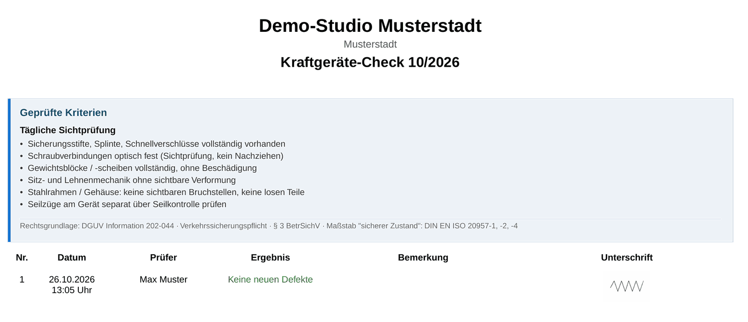 Ausschnitt aus dem PDF-Monatsbericht Kraftgeräte-Check 10/2026: Datum 26.10.2026, Prüfer Max Muster, Ergebnis Keine neuen Defekte, Unterschrift. Beispieldaten aus einer Testumgebung.